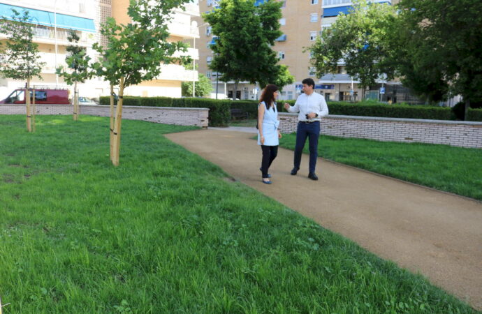 Finalizan las obras de la remodelada zona verde del barrio de IVIASA en Alcalá de Henares