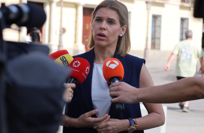La alcaldesa de Alcalá, Judith Piquet, anuncia que solicitará en el pleno el cierre del CAED