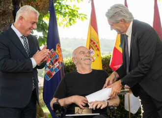 Martín Caparrós recogió en Brihuega el Premio de Periodismo ‘Cátedra Manu Leguineche’ de la Universidad de Alcalá