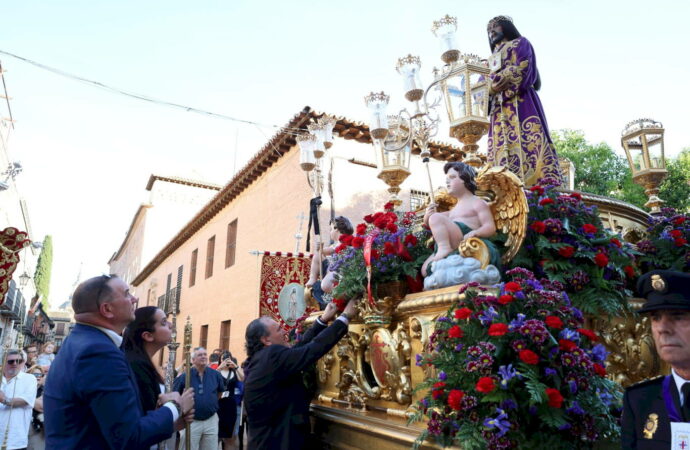 Jesús de Medinaceli salió en procesión especial por las calles del centro de Alcalá de Henares