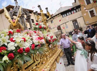 Tradición y fiesta se dieron la mano en el Corpus Christi de Pastrana