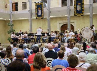 Pastrana llenó el Palacio Ducal para ver el concierto de su Banda de Música