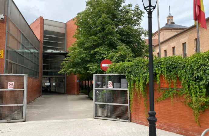 Las salas de cuatro bibliotecas municipales de Alcalá, abiertas durante el mes de agosto