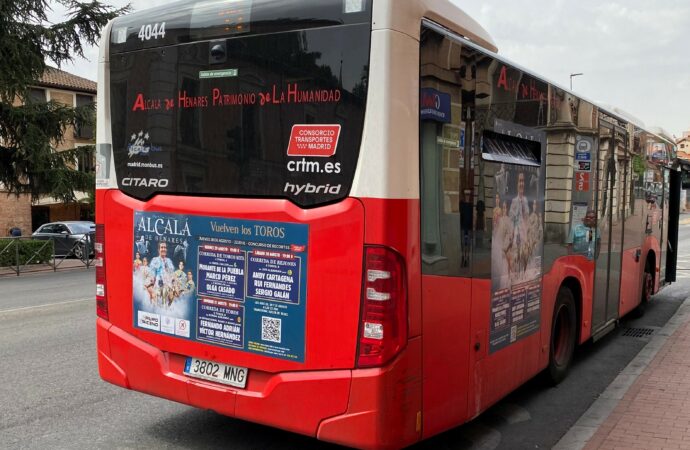Los autobuses de Alcalá modifican sus recorridos durante las Fiestas bajo el lema ‘En Ferias muévete en transporte público’
