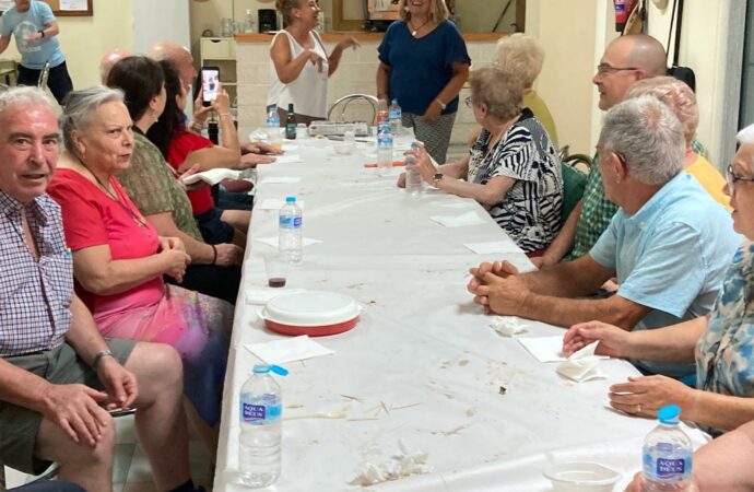 ‘Música con corazón’ llenó de vida el Centro de Jubilados de Horche