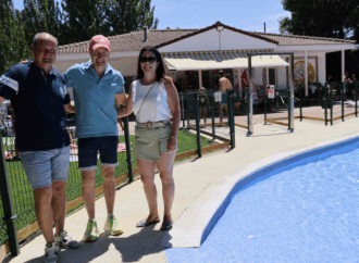 La piscina de Pareja ya está totalmente renovada y accesible