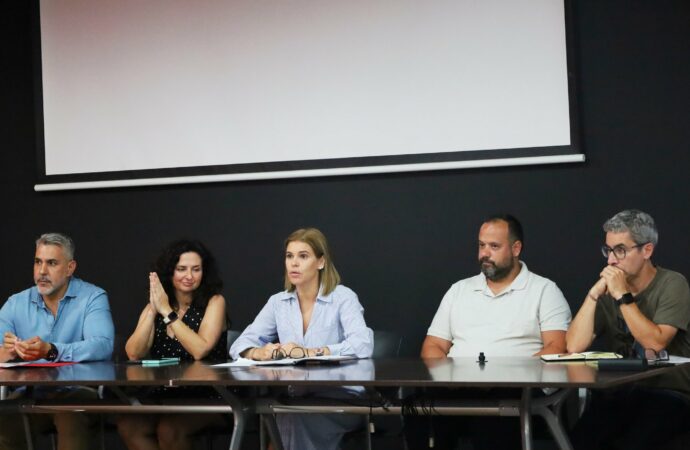 Reunión del Ayuntamiento de Alcalá con representantes de las Peñas para explicarles el Dispositivo de seguridad