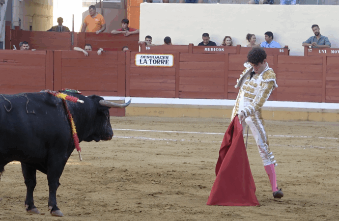 Feria Taurina de Alcalá de Henares 2026: recortes, corridas y suelta de reses desde el jueves 27 de agosto
