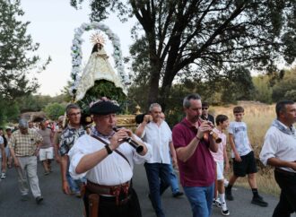Procesión y tradiciones marcan el día grande de las fiestas en Tamajón