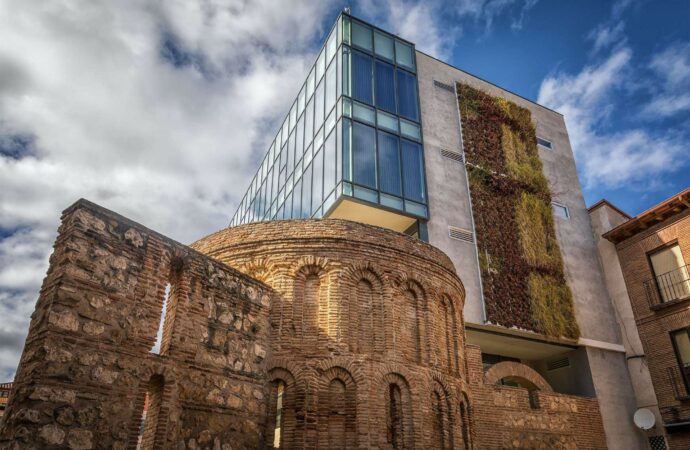 El Mercado de Abastos acoge la exposición del I Concurso de Fotografía en Instagram sobre la arquitectura de Guadalajara