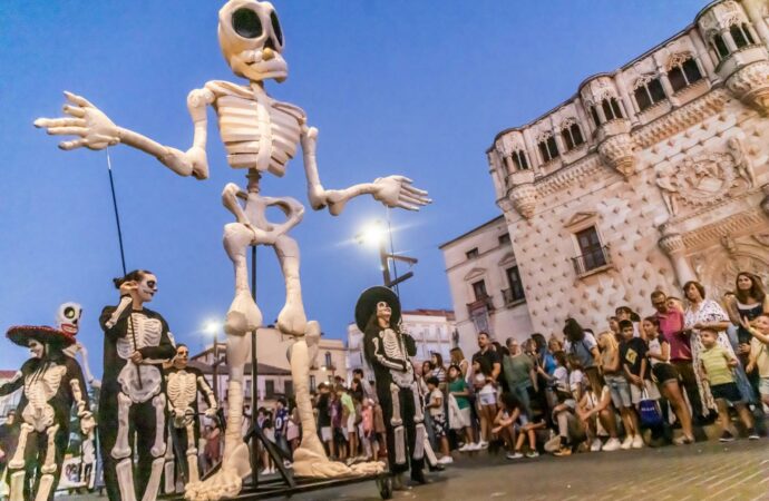 Ferias de Guadalajara 2025: así fue el Desfile de Carrozas “El Musical de los Musicales”