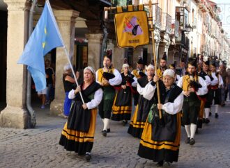 Las Casas de Asturias y Extremadura celebraron su día en Alcalá de Henares