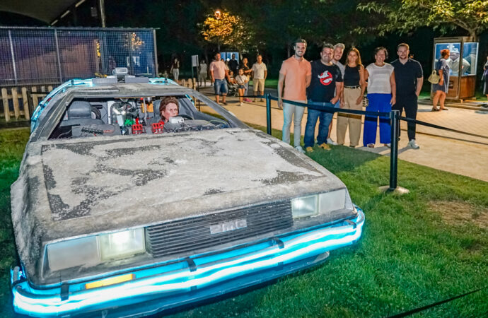 “Torrejón regresa al Futuro” y “Veranearte. Muestra de artistas locales”, nuevas exposiciones en el Parque Europa de Torrejón