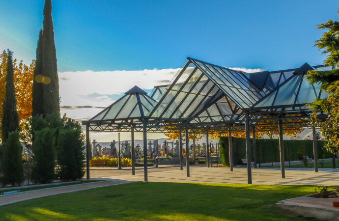 Ampliación del horario del Cementerio de Torrejón con motivo del Día de Todos los Santos, hasta el domingo 2 de noviembre