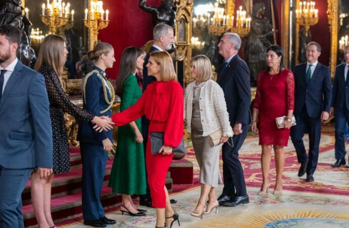 Día de la Hispanidad / La alcaldesa de Alcalá, Judith Piquet, en la recepción oficial de Sus Majestades los Reyes