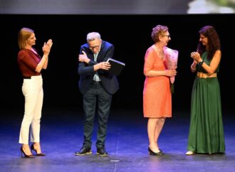 Vídeo Bodas de Oro 2025: más de 90 parejas que se casaron hace 50 años, homenajeadas dentro de la Semana del Mayor de Alcalá de Henares