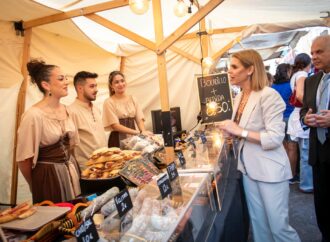 Mercado Cervantino de Alcalá de Henares 2025: este domingo día 12, último día para conocerlo