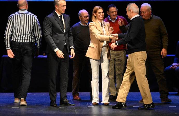 Acto de entrega de Premios y Honores del Cuerpo de Bomberos de la Comunidad de Madrid en Alcalá