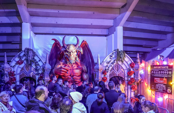 Más de 6.000 personas visitaron en Torrejón el pasaje del terror «Halloween Horror Zone 10»