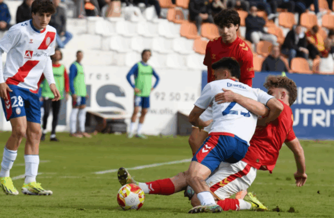 El árbitro, el Alcalá y el Rayo Majadahonda “azteca” (RSD Alcalá 0-2 Rayo Majadahonda)