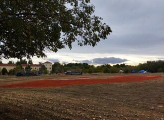 «Nuevo campo de Béisbol» en Alcalá de Henares, junto a los hangares del Campus de la Universidad