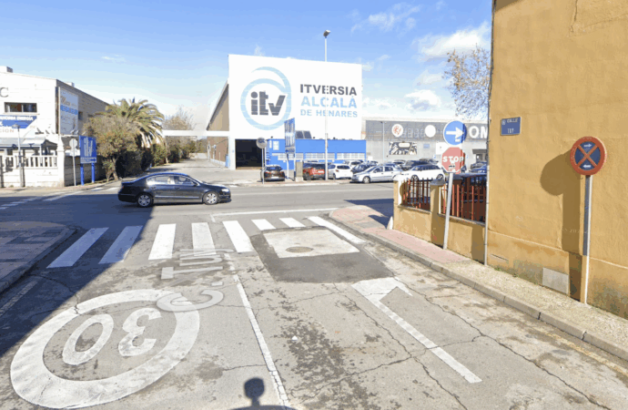 El Ayuntamiento de Alcalá renovará la calle Tuy, en la que invertirá más de 30.000 euros