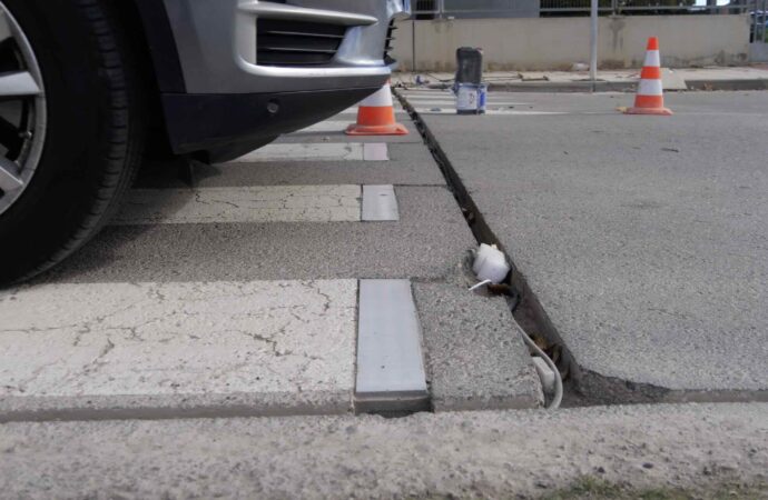 Alovera instala pasos peatonales sensorizados para sus caminos escolares seguros