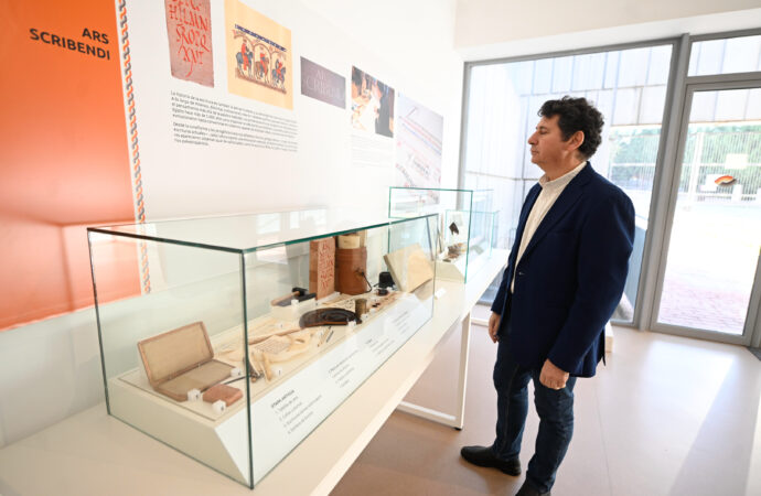 El Antiquarium de Complutum acoge la exposición Ars Scribendi en Alcalá de Henares
