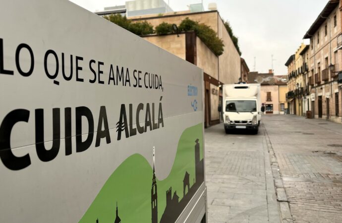 El Ayuntamiento de Alcalá activa un plan especial de limpieza y recogida de residuos para las fechas navideñas