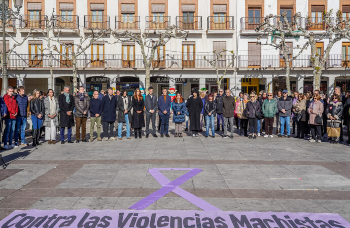 Torrejón recuerda a la vecina asesinada por su pareja en un nuevo asesinato machista