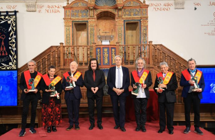 Entregados en Alcalá los títulos de Miembros de Honor del Claustro Universitario de las Artes