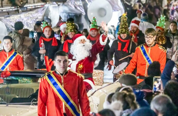 Así fue el Gran Desfile de Papá Noel por el corazón de Guadalajara