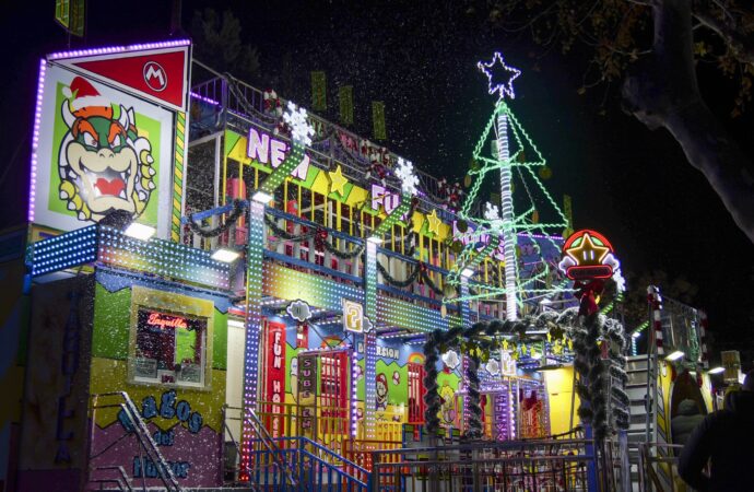 Campaña para comprar en Navidad en los comercios locales de Alovera