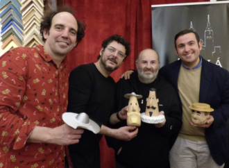 Presentado en Alcalá el Roscón Cervantino de Plademunt con figuras cervantinas de Malagón