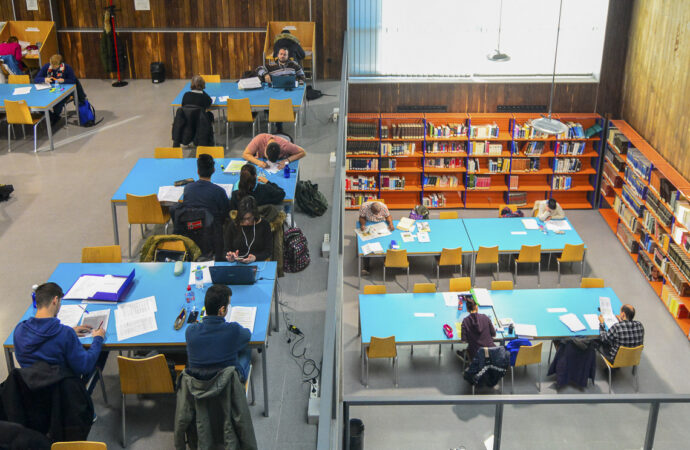 Las Bibliotecas Municipales de Torrejón amplían su horario para facilitar la preparación de exámenes