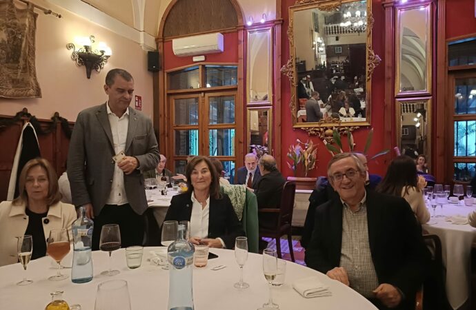 Pilar Lledó, elegida Complutense del Año 2025 en Alcalá por la Peña El Garrote