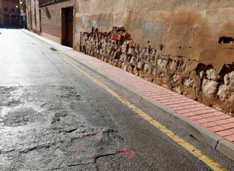 La calle Arcipreste de Hita, en el centro de Alcalá, se transformará en calle de plataforma única
