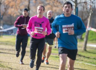 Alcalá inició su calendario de pruebas populares de Cross por el Campo con escolares y adultos