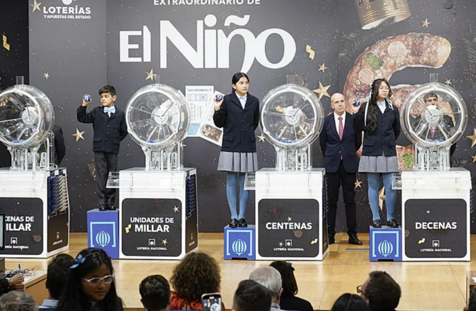 El 6.703, primer premio del sorteo de ‘El Niño’, cae en Alcalá, entre otros muchos puntos