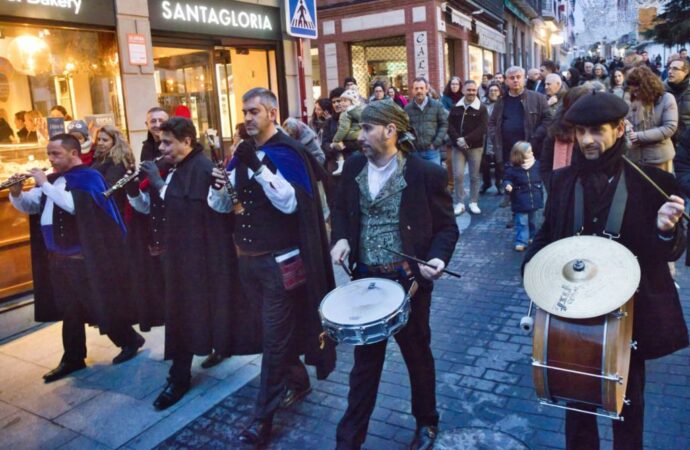 Dulzainas, botargas y bendiciones en Guadalajara por San Antón