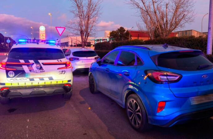 La Policía Local de Alcalá recupera un coche robado vinculado a robos en centros comerciales