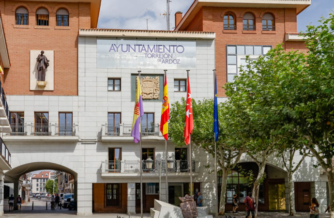 El Ayuntamiento de Torrejón propone domiciliar la tasa de basura 2026