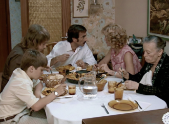 Los escenarios de ‘Cuéntame cómo pasó’ pueden recorrerse en una exposición inmersiva en Alcalá