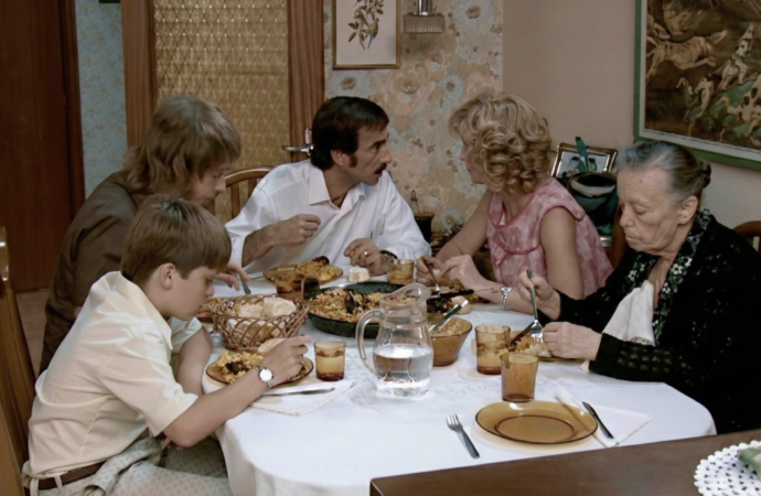 Los escenarios de ‘Cuéntame cómo pasó’ pueden recorrerse en una exposición inmersiva en Alcalá