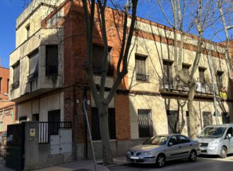 600.000 euros en Alcalá para la reparación de las fachadas y cubiertas del edificio Daoíz y Velarde 28, junto a la Escuela Oficial de Idiomas
