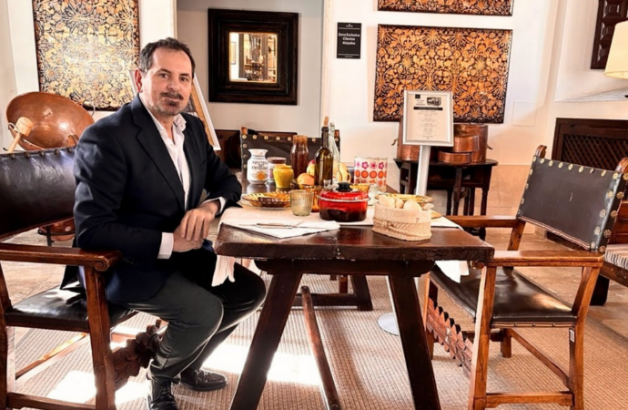 «Cuéntame Alcalá»: el Parador propone un viaje gastronómico a los años 60 y 70, dentro del programa de turismo cinematográfico