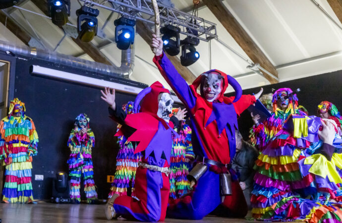 Guadalajara inauguró su Carnaval con un emotivo pregón mendocino y la presencia de 36 botargas