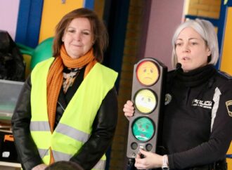 El colegio Espartales de Alcalá acogió una nueva jornada del Programa de Educación Vial, impartida por la Policía Local