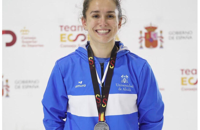 La torrejonera, Lucía Pérez, subcampeona de España universitaria de halterofilia en 63 kilos