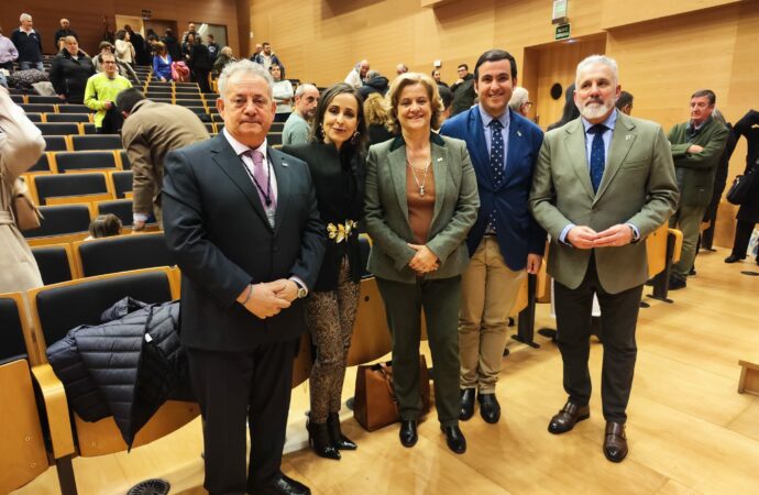 La Semana Santa de Alcalá de Henares se presentó en Salamanca con música y tradición